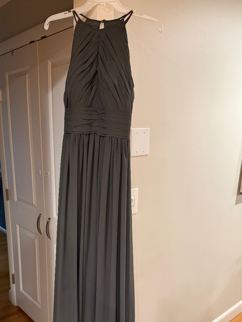 Bill Levkoff Bridesmaid / Formal Dress – Size 6 – Charcoal Gray